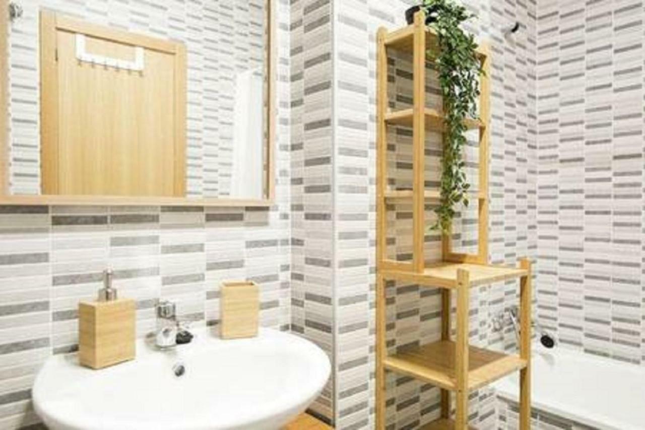 Family Apartment Patio&Swimming Pool In Center Малага Екстериор снимка